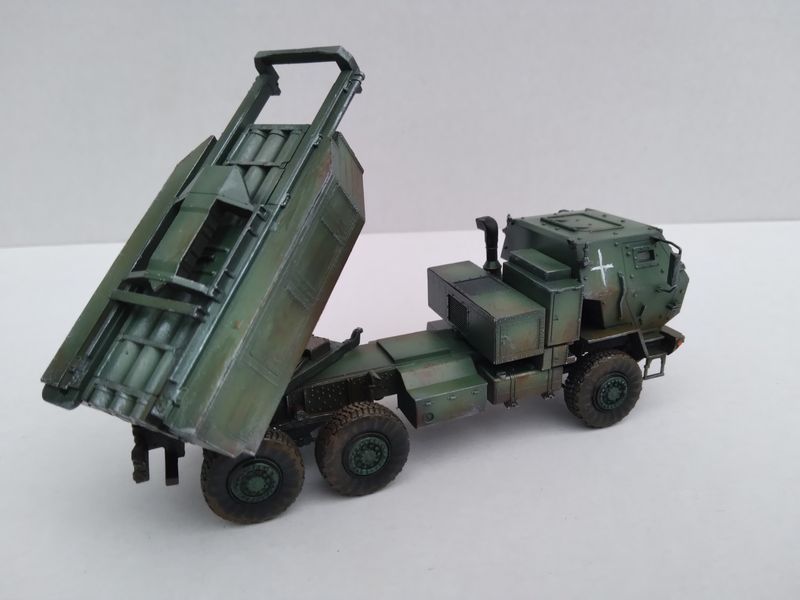 HIMARS M142 &mdash; реактивна система залпового вогню в масштабі 1:72 H 142 фото